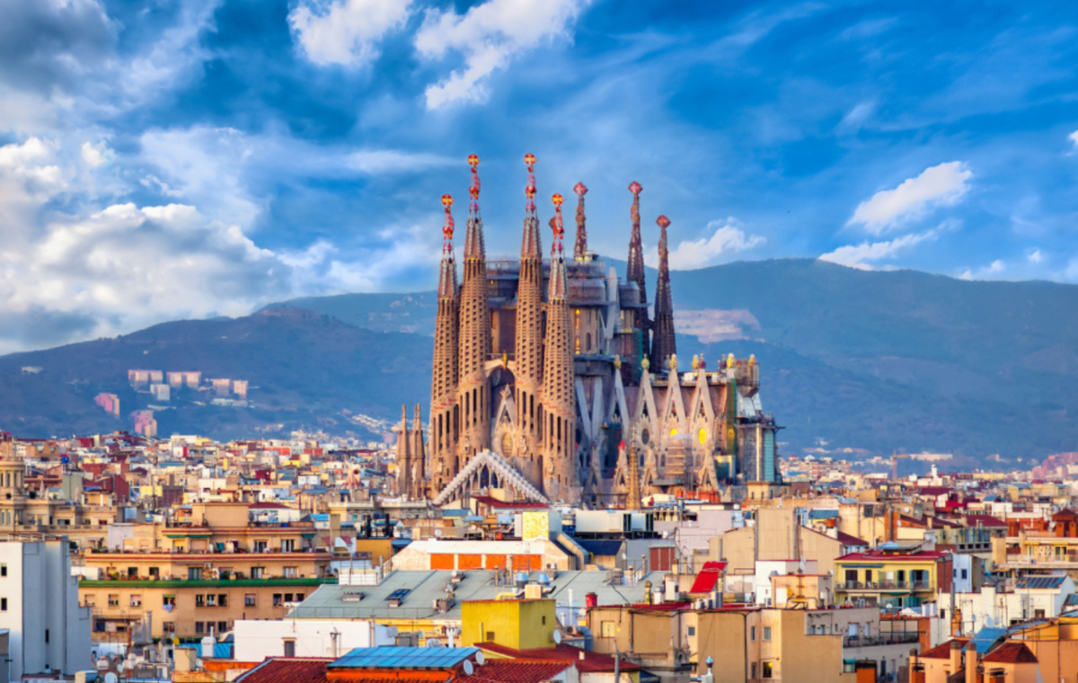 Barcelona Travel Guide for the Best Places to Visit